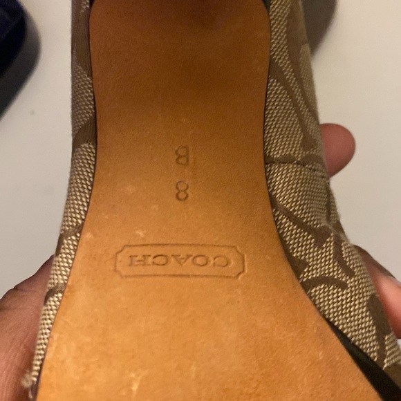 Authentic COACH high heels - Picture 6 of 6